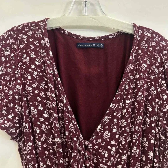 Womens Floral V-Neck High-Low Dress in Burgundy - Picture 3 of 6
